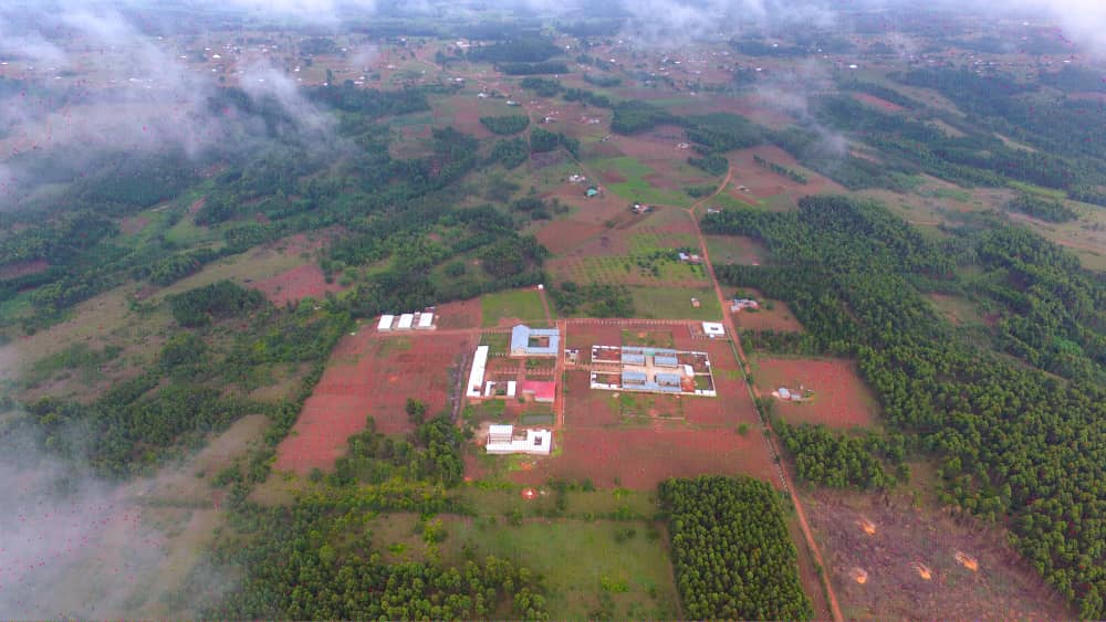 Long view of the Touco campus.